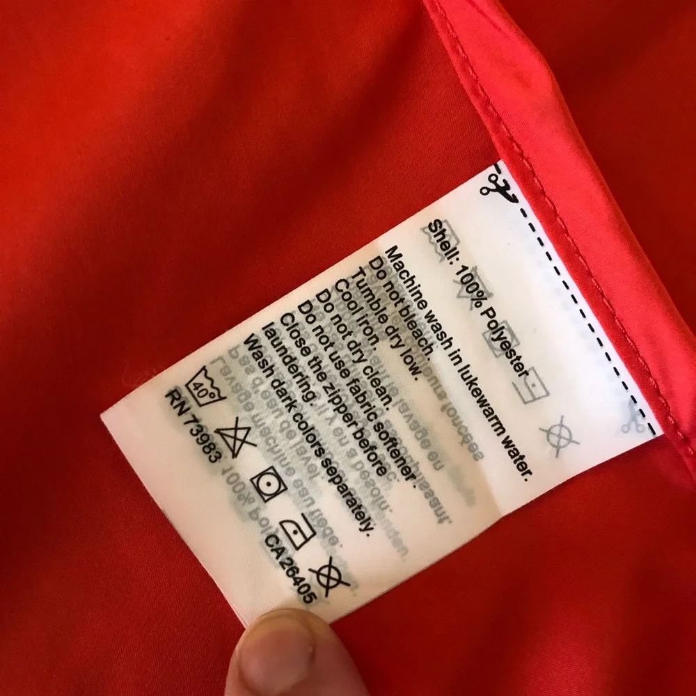 {Helly Hansen} Light, packable running/training jacket with removable sl… - Picture 10 of 14